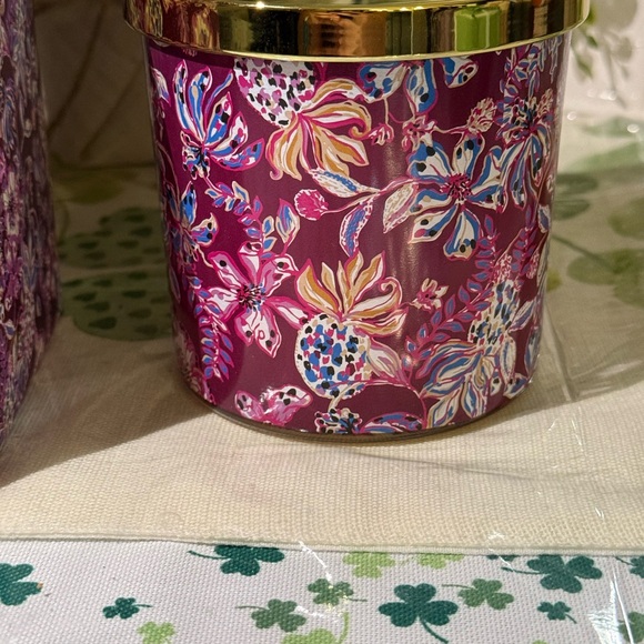 Lilly Pulitzer Medium 12 oz soy-based Candle “Tropical with a Twist” Haven Scent - Picture 6 of 10